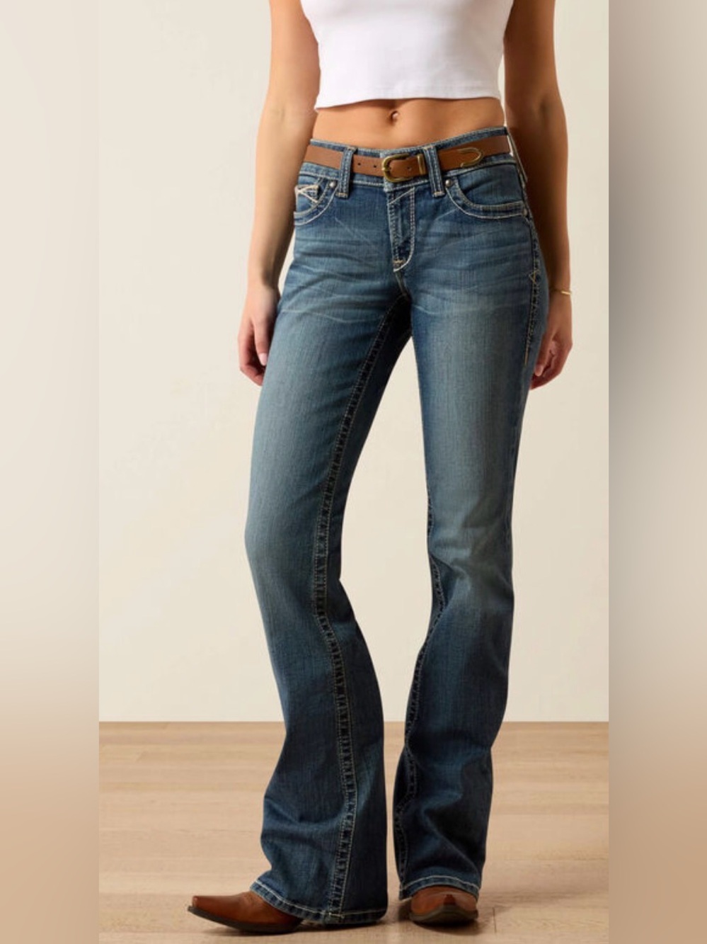 Ariat R.E.A.L. Mid Rise Stretch Boot Cut Jeans 31 Short Medium Missouri Wash
